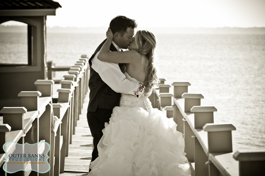 Outer Banks Wedding Photographers Capture Connor And Julies Wedding At Grande Ritz Palm Outer 2846